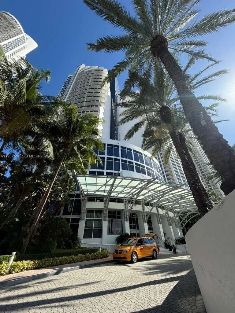 18001 Collins Ave #1006, Sunny Isles Beach, FL 33160 - Image #2