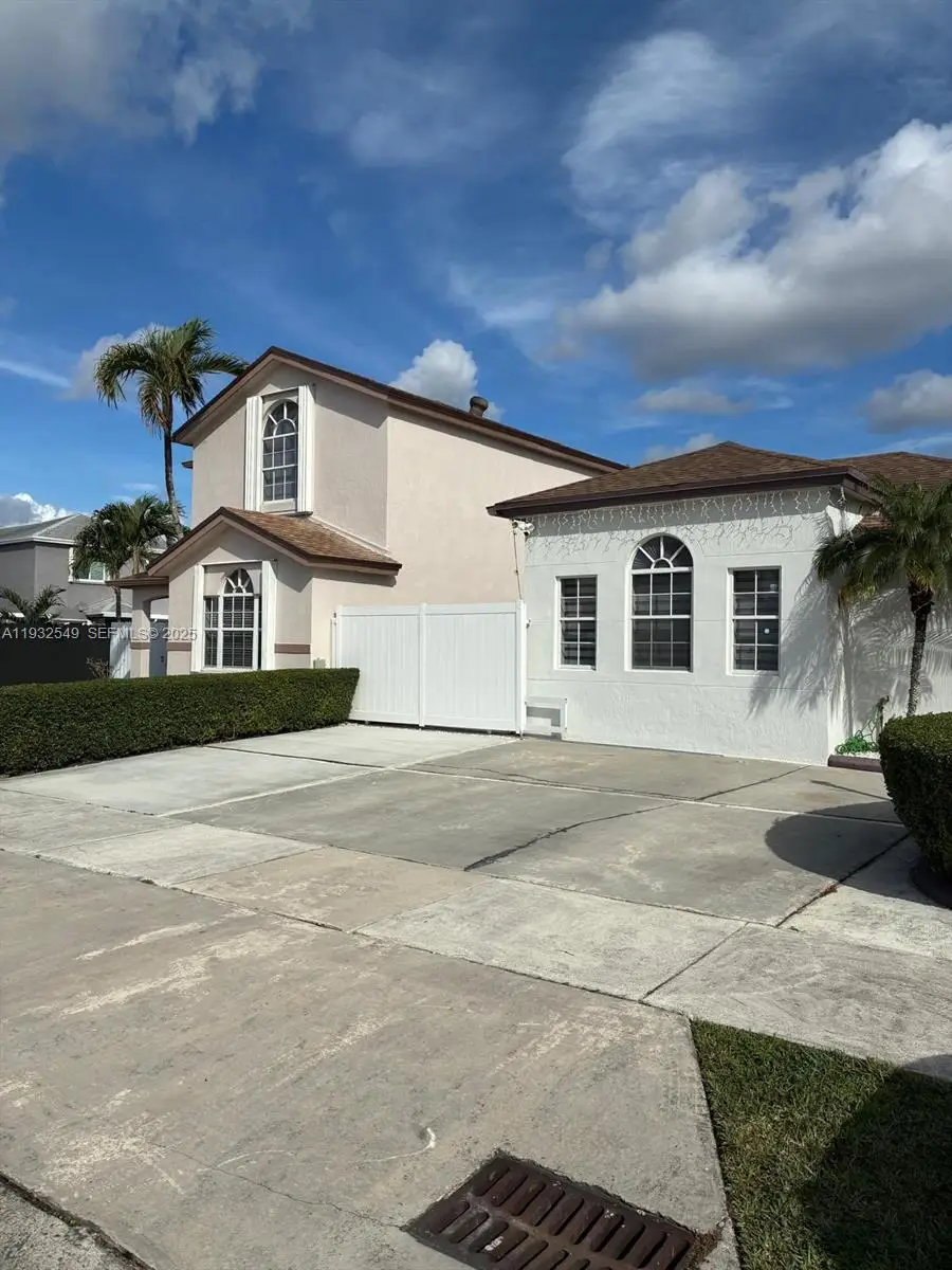 16333 SW 139th Ct, Miami, FL 33177 - Image #2