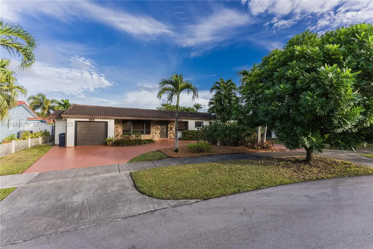 6101 SW 95th Ct, Miami, FL 33173 - Image #1