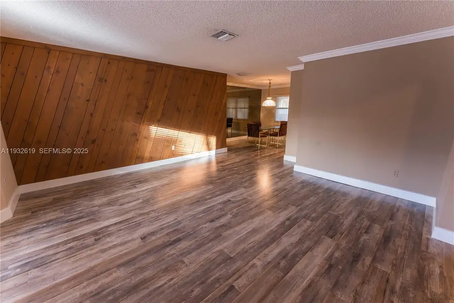 6101 SW 95th Ct, Miami, FL 33173 - Image #3