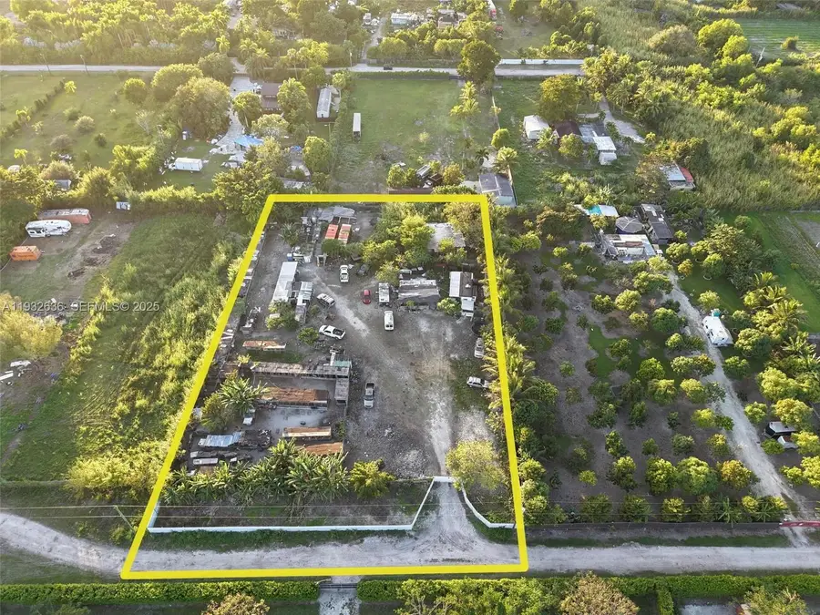 15400 SW 207th Ave, Miami, FL 33187 - Image #2