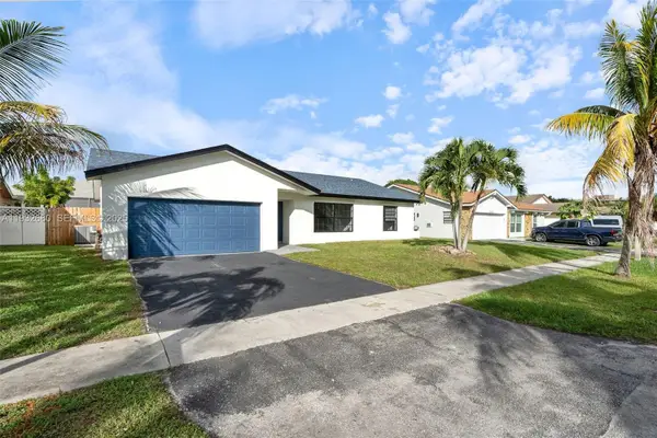7441 NW 38th Ct, Lauderhill, FL 33319