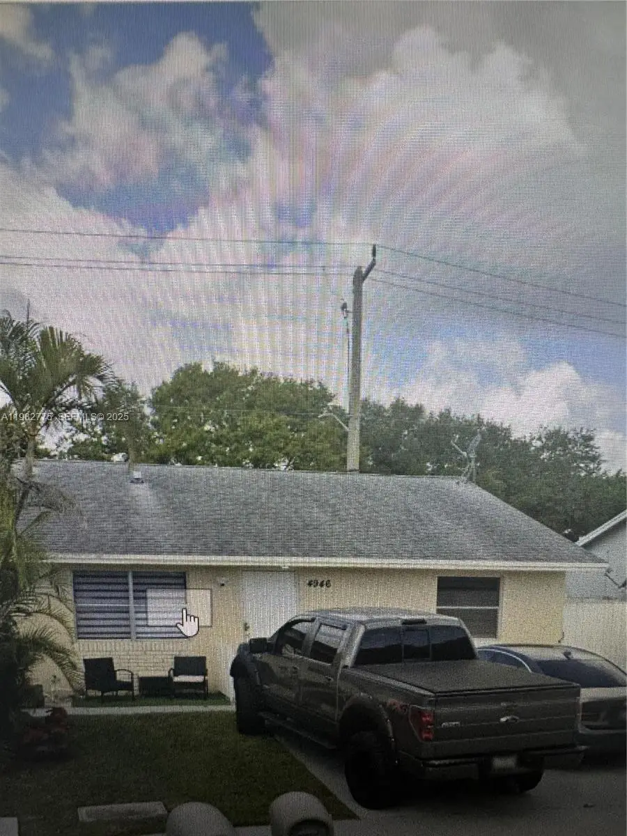 4946 Pimlico Ct, West Palm Beach, FL 33415 - Image #1