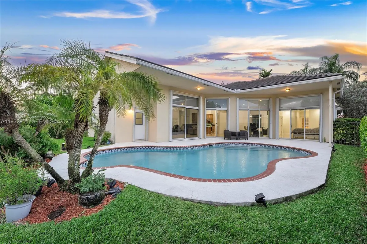 2667 Palmer Pl, Weston, FL 33332 - #1