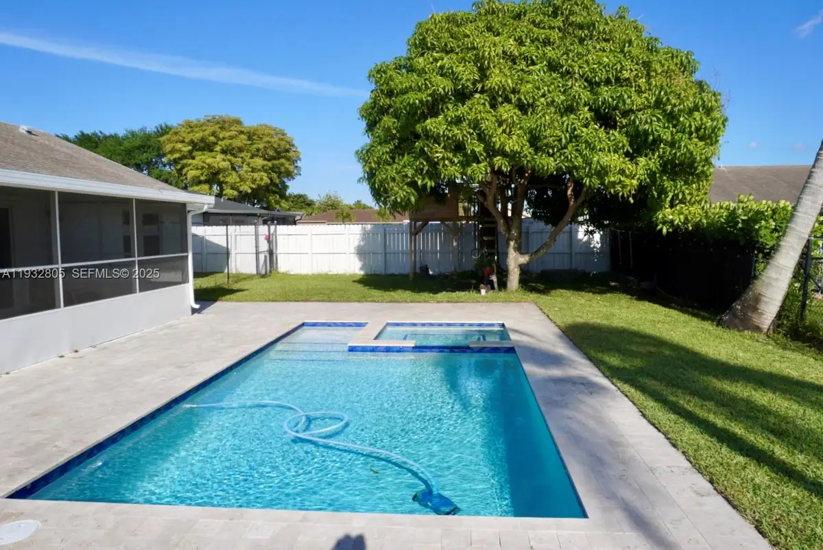 9549 Burlington Pl, Boca Raton, FL 33434 - #1