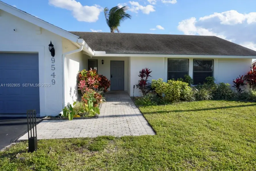 9549 Burlington Pl, Boca Raton, FL 33434 - #2