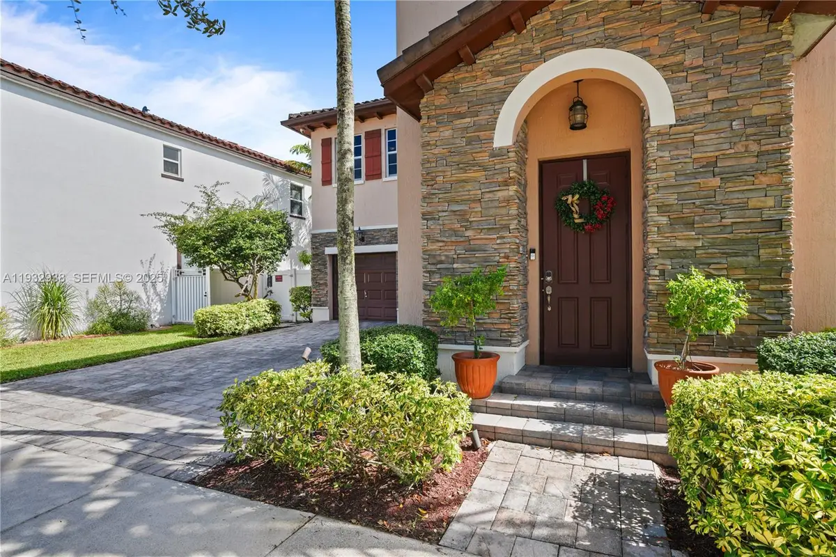 9127 SW 171st Ct, Miami, FL 33196 - Image #1