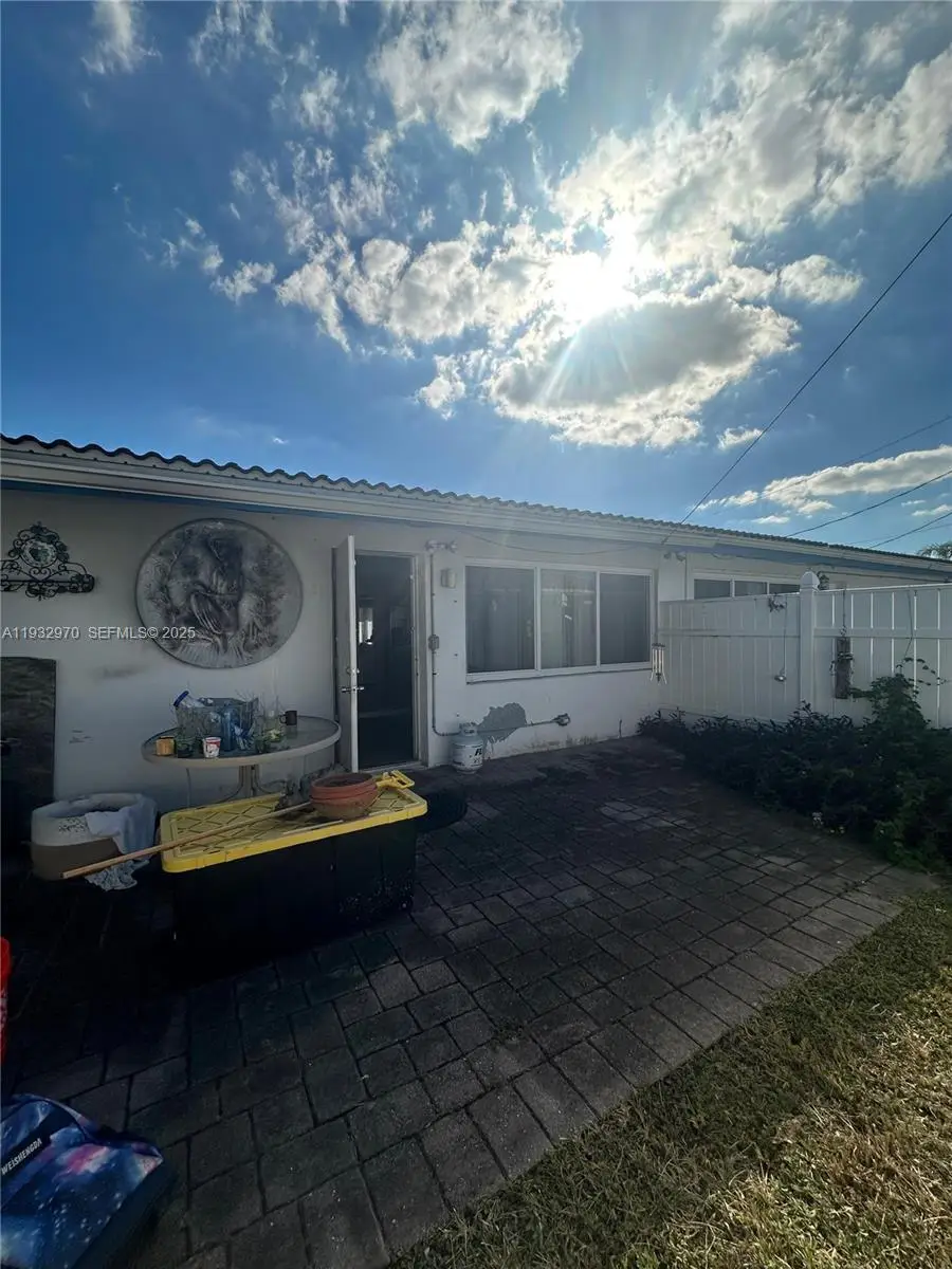 1611 NE 50th Ct, Fort Lauderdale, FL 33334 - #2