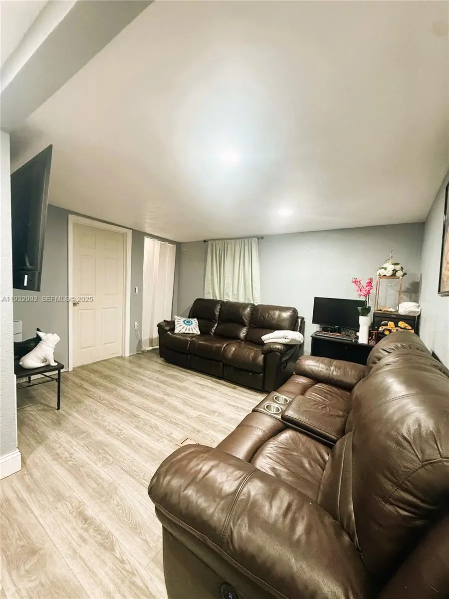 13261 SW 9th St, Davie, FL 33325 - Image #2