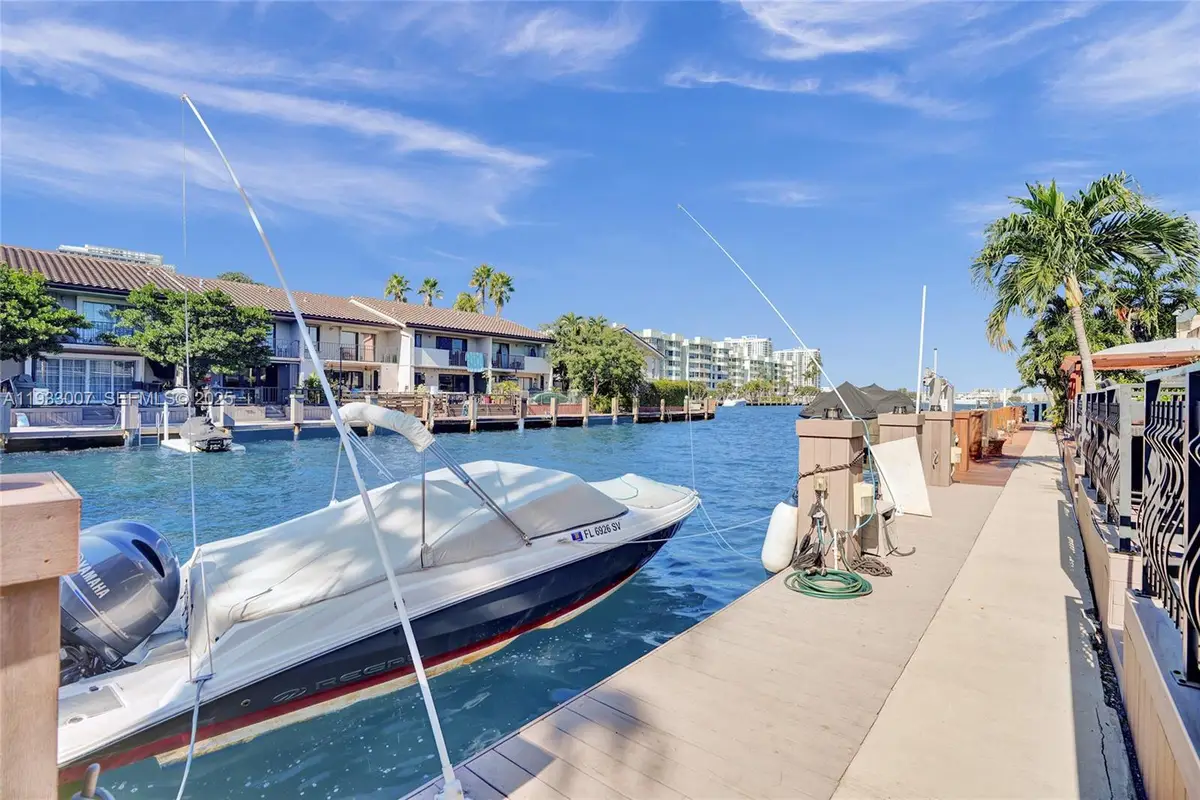 16478 NE 27th Pl #34, North Miami Beach, FL 33160 - Image #1