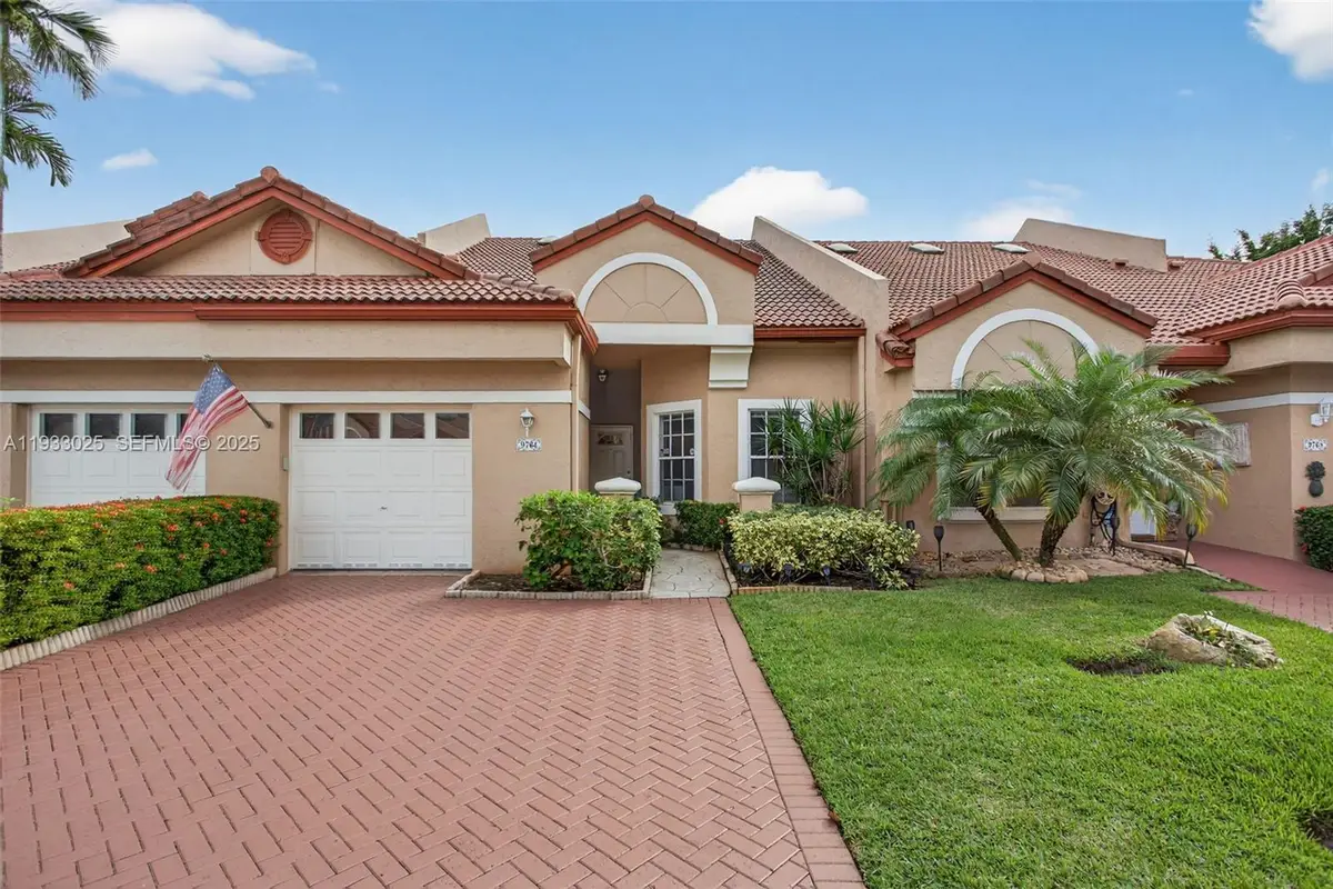 9764 Malvern Dr, Tamarac, FL 33321 - Image #1