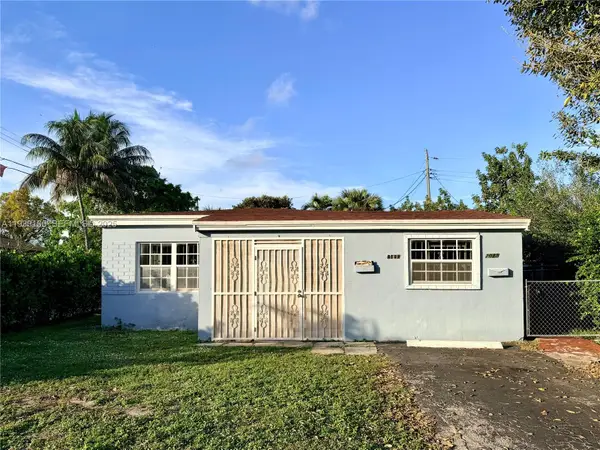 2023 NE 169th St, North Miami Beach, FL 33162