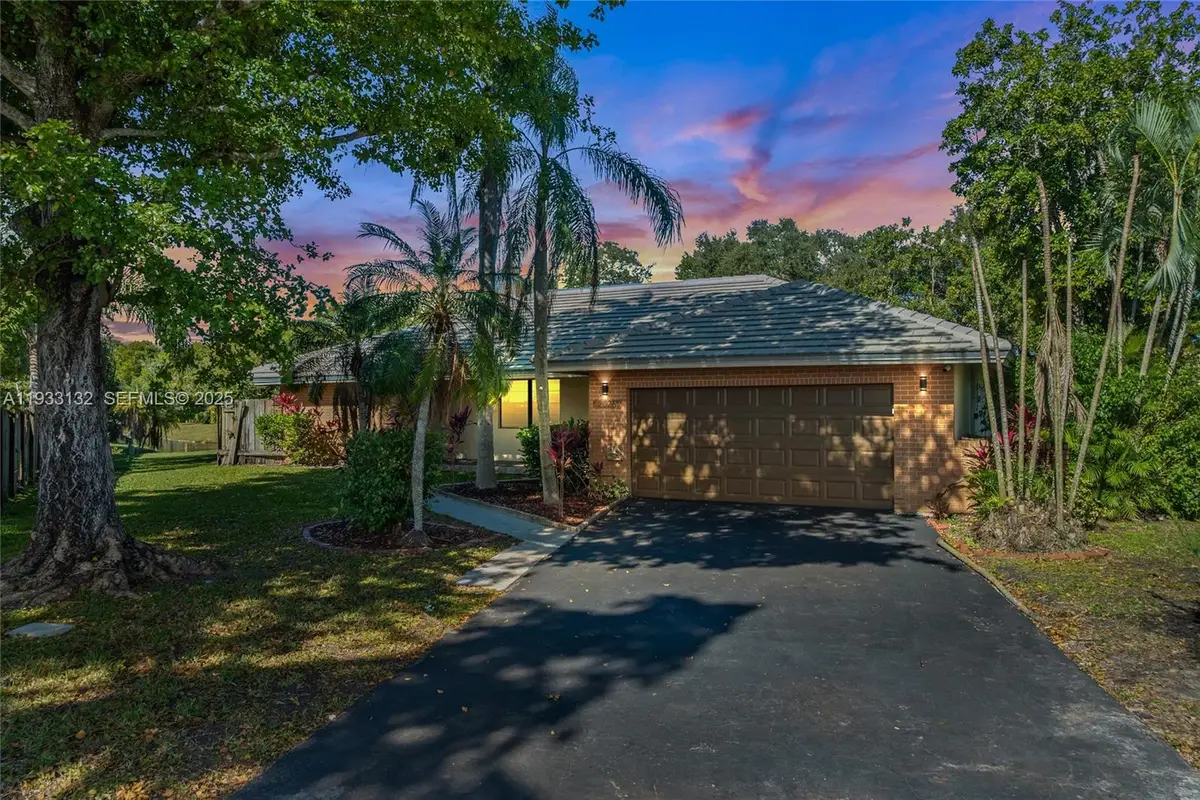 2026 NW 81st Ave, Coral Springs, FL 33071 - Image #1