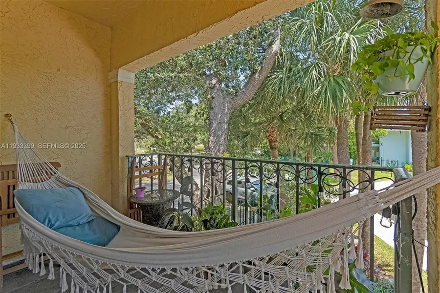1105 Lake Shore Dr #202, Lake Park, FL 33403 - Image #2