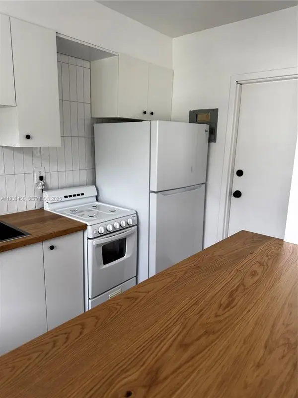 725 NE 91st St #3D, Miami Shores, FL 33138