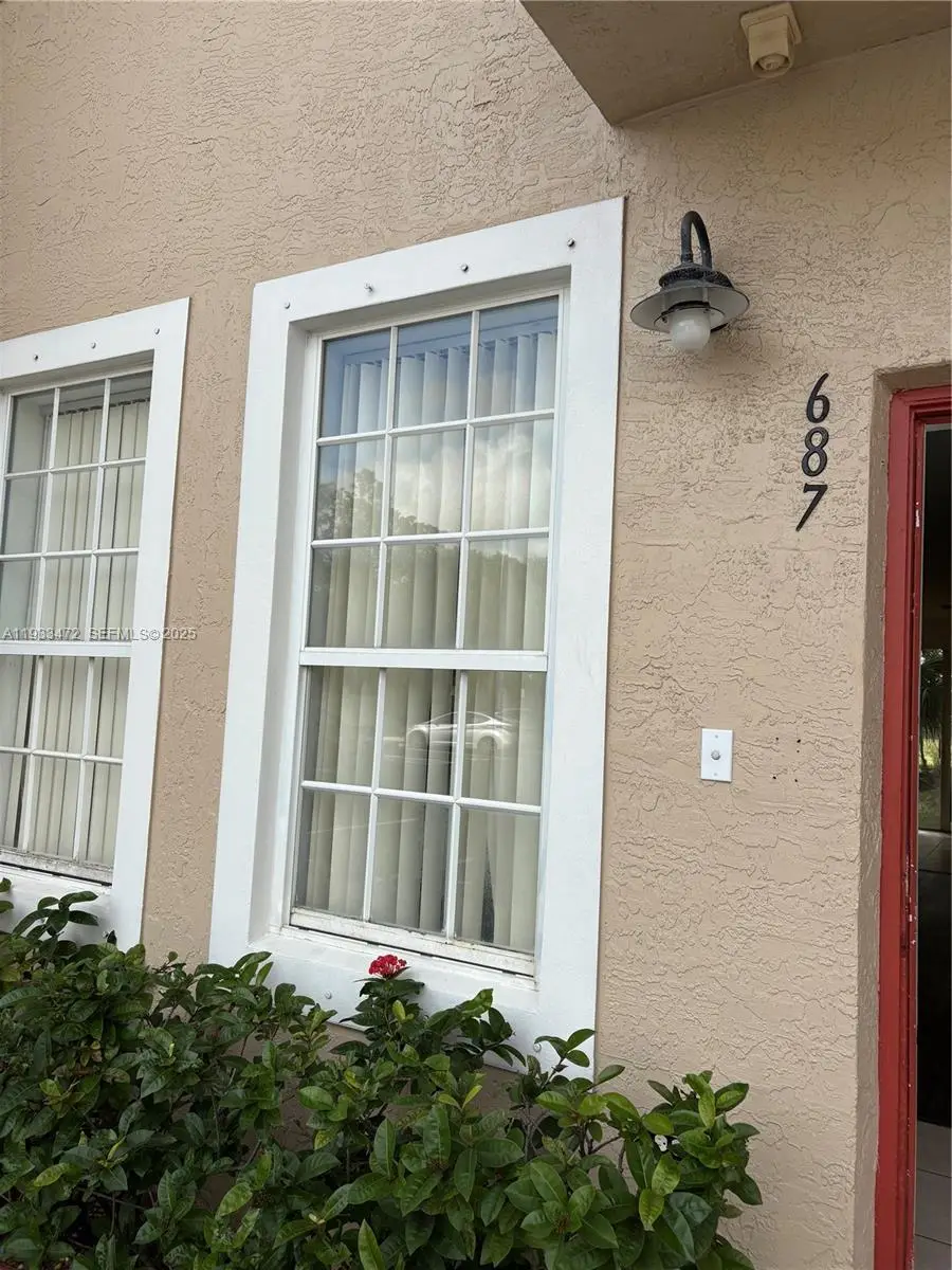 687 NW 42nd Ave, Plantation, FL 33317 - #2