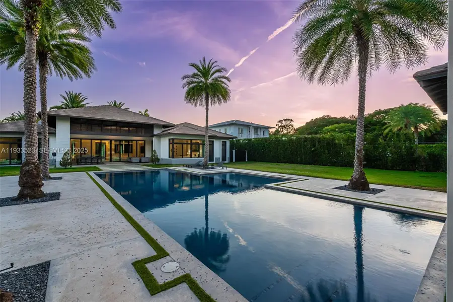 8271 SW 67th St, Miami, FL 33143 - Image #2