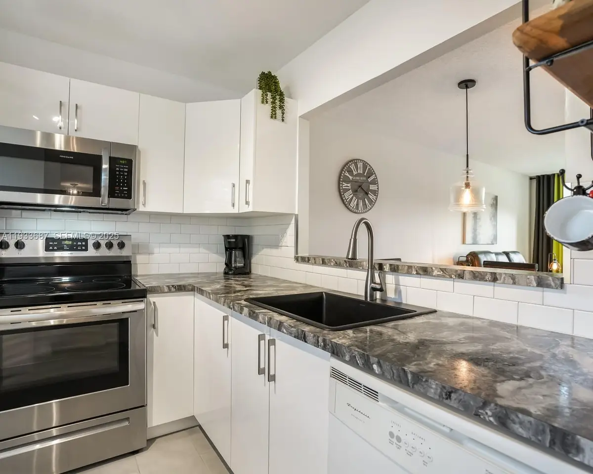 4706 NW 36th St #507, Lauderdale Lakes, FL 33319 - #1