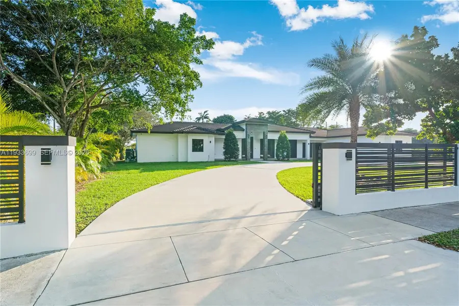 10398 SW 64th St, Miami, FL 33173 - Image #3