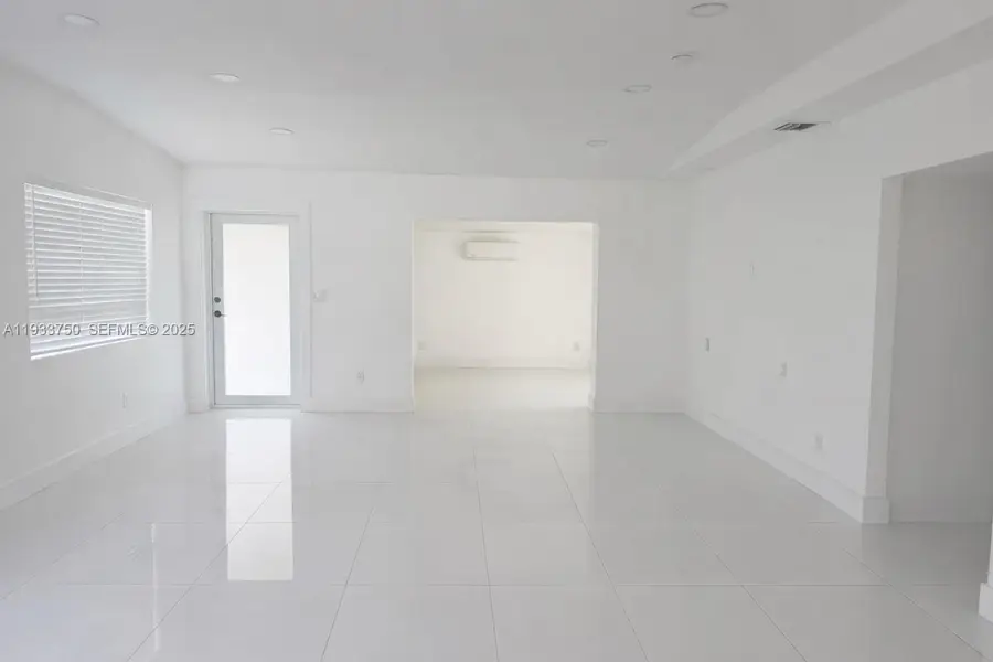 5250 SW 115th Ave, Miami, FL 33165 - Image #3