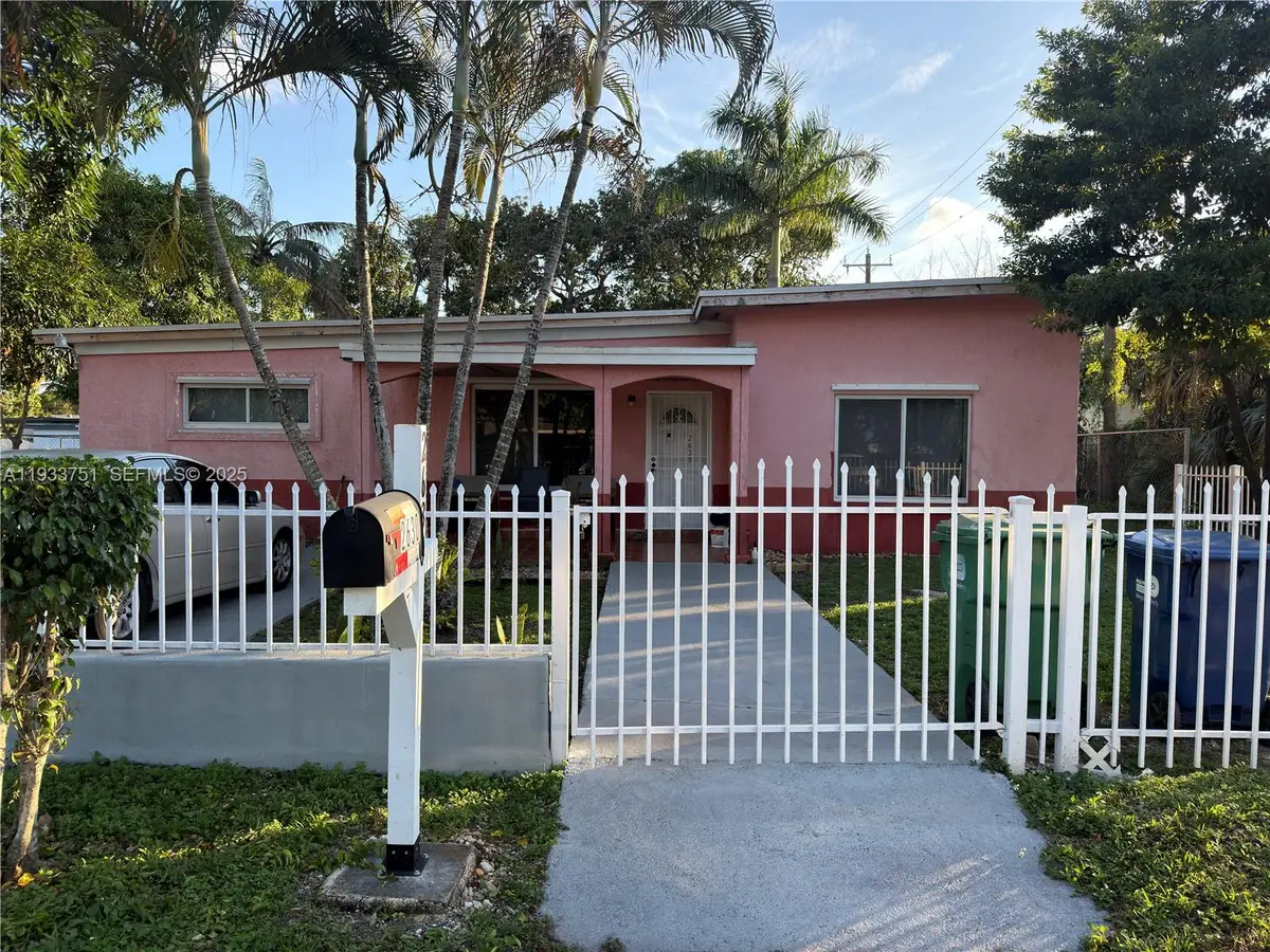 2630 NW 114th St, Miami, FL 33167 - #1