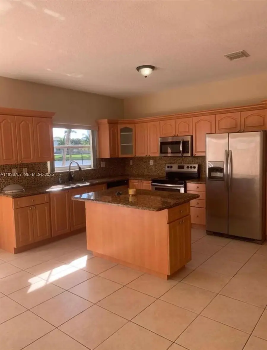 14964 SW 32nd Ter, Miami, FL 33185 - Image #3