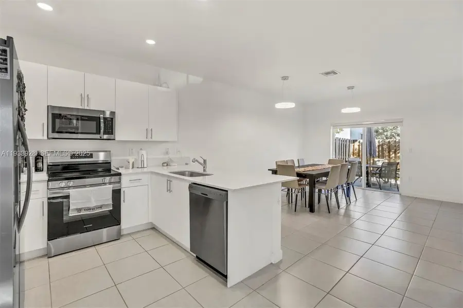 11851 NW 46th St, Coral Springs, FL 33076 - #3