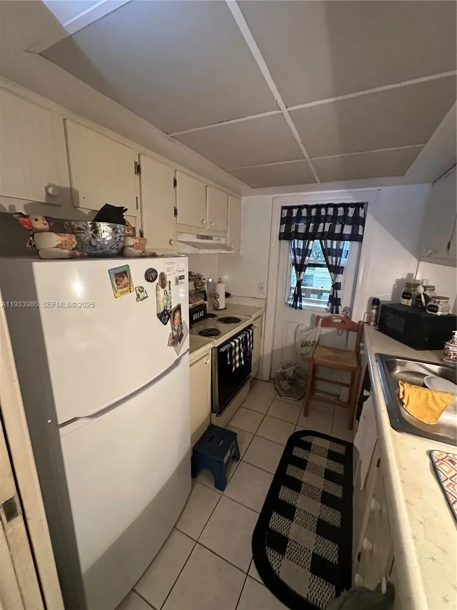 1050 E Sample Rd #208, Pompano Beach, FL 33064 - #3