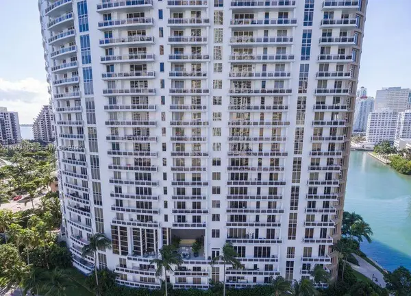 901 Brickell Key Blvd #705, Miami, FL 33131