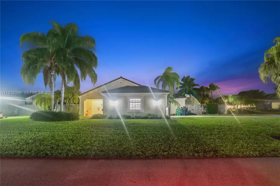 15450 SW 157th Ter, Miami, FL 33187 - Image #2