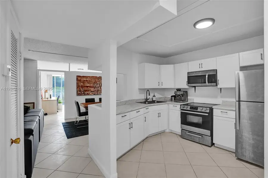 1780 NE 191st St #304-2, Miami, FL 33179 - Image #2