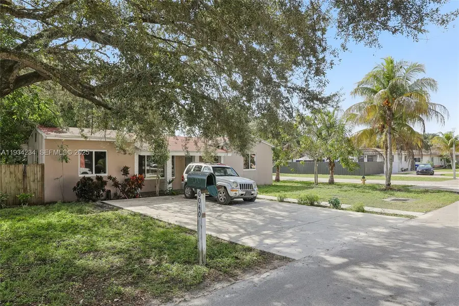 6040 SW 32nd St, Miramar, FL 33023 - Image #3