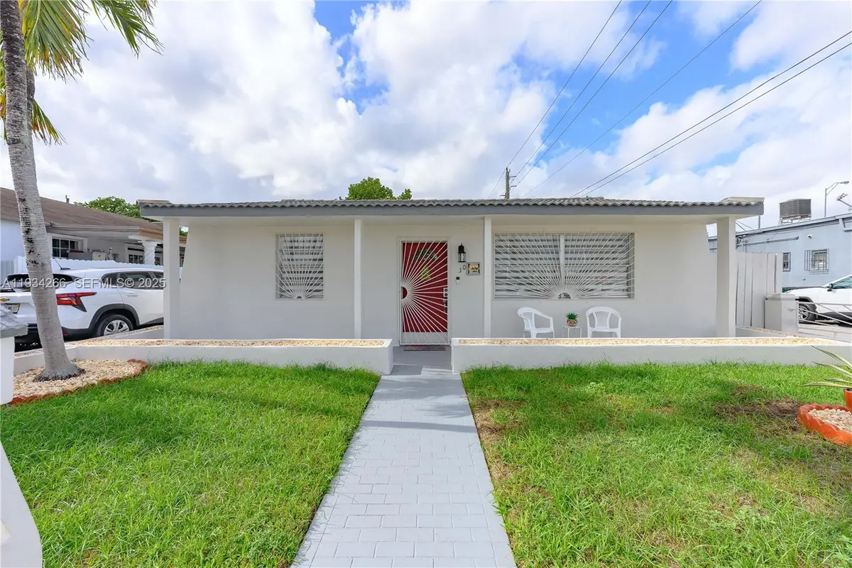 30 SW 57th Ct, Miami, FL 33144 - Image #1