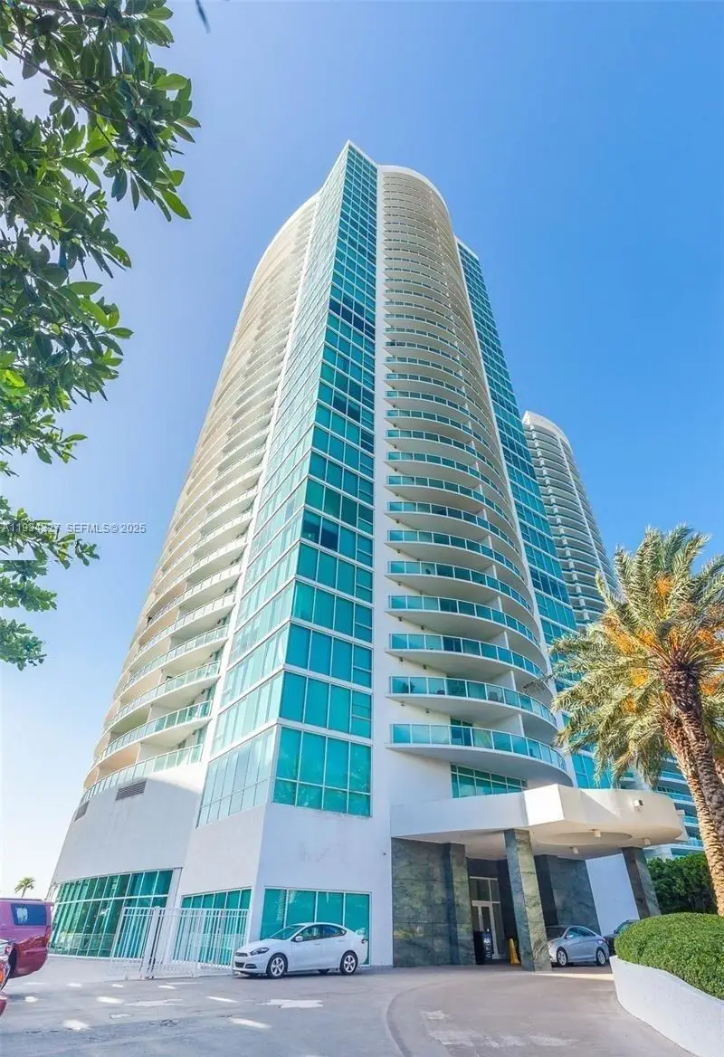2101 Brickell Ave #2705, Miami, FL 33129 - Image #3