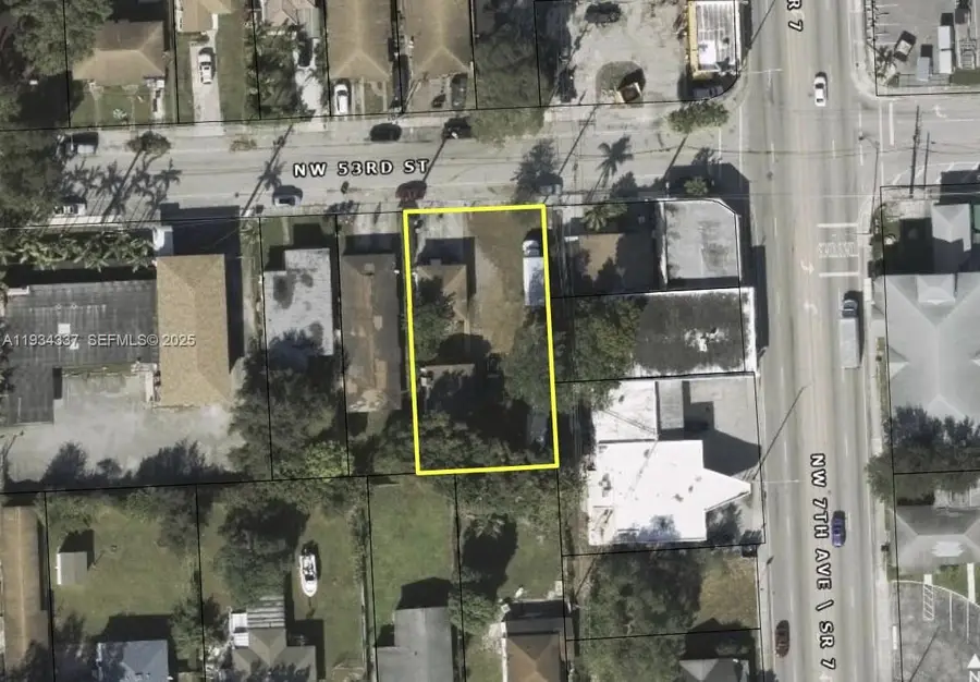 722 NW 53rd St, Miami, FL 33127 - Image #2