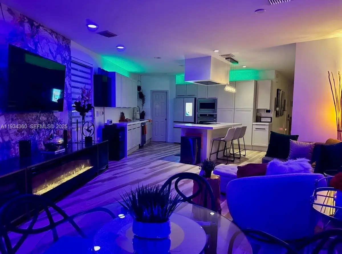 407 SW 5th St, Fort Lauderdale, FL 33315 - Image #1