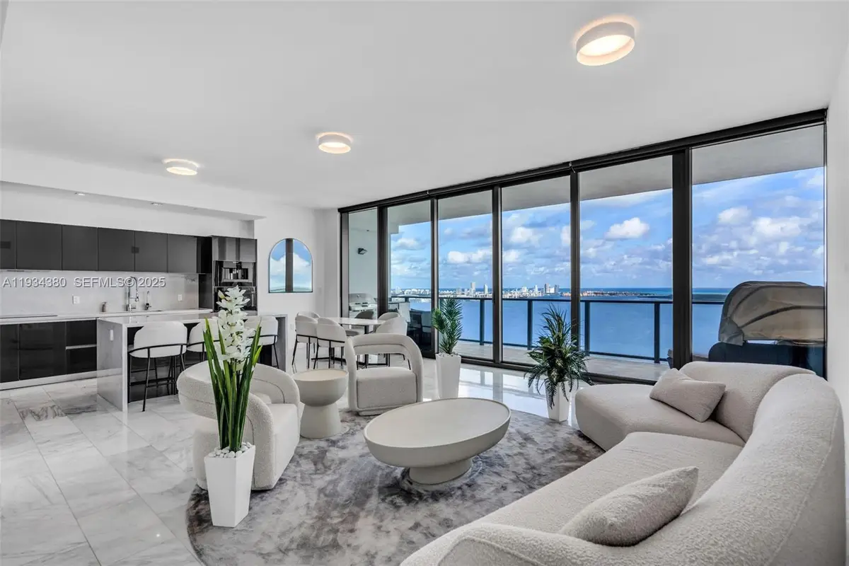 1451 Brickell Ave #3702, Miami, FL 33131 - Image #1