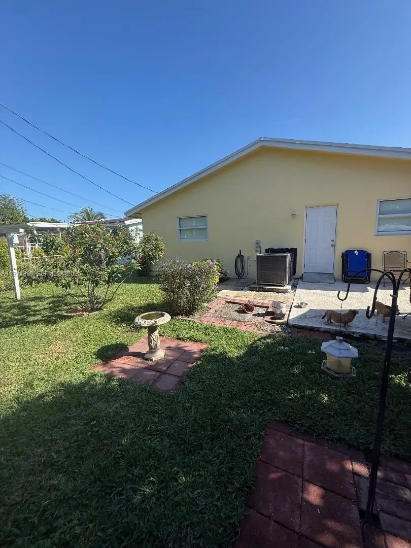 3631 NE 14th Ave, Pompano Beach, FL 33064 - Image #3