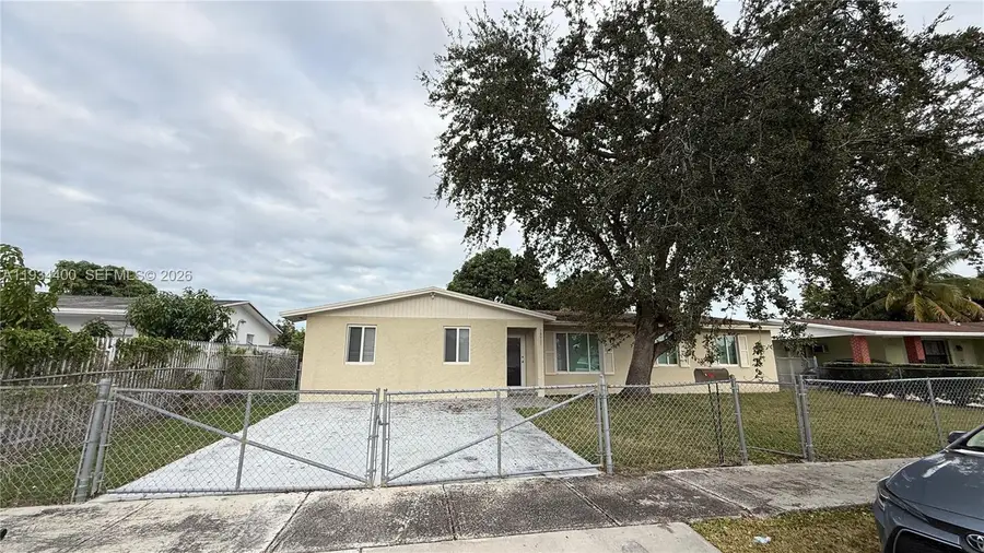 19807 SW 118th Pl, Miami, FL 33177 - Image #2