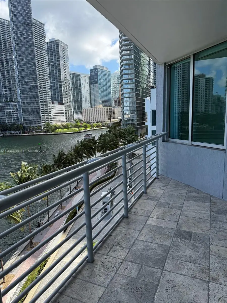 325 S Biscayne Blvd #621, Miami, FL 33131 - Image #3