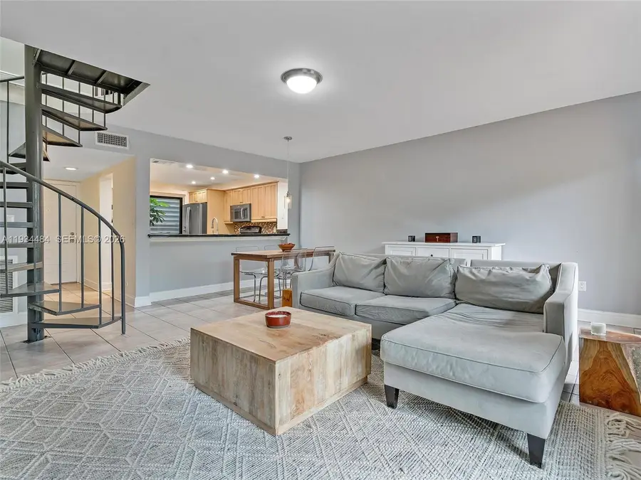 515 NE 38th St #10, Miami, FL 33137 - Image #3