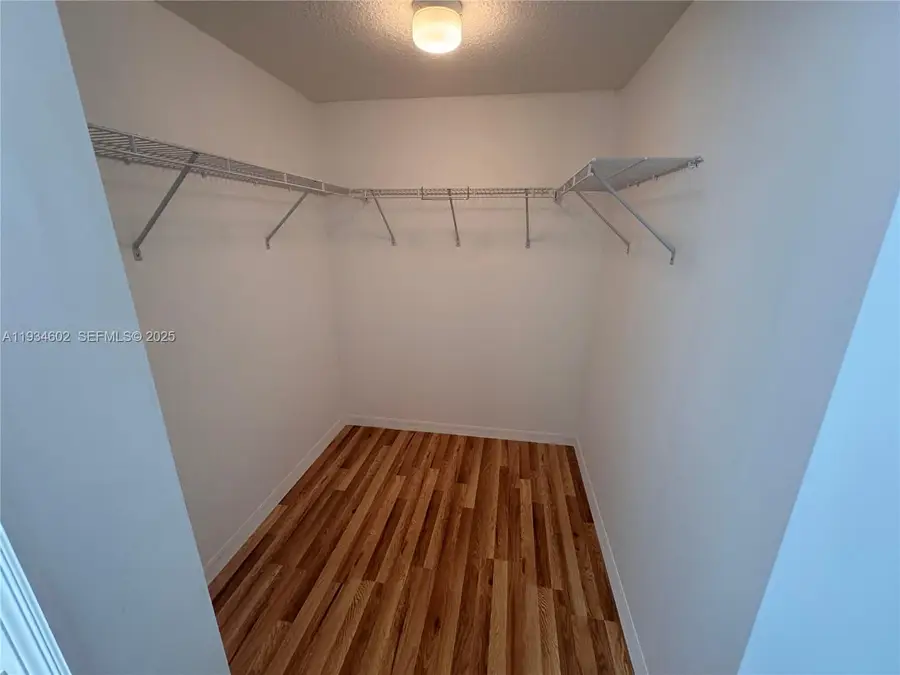 9340 Fontainebleau Blvd #W310, Miami, FL 33172 - Image #3