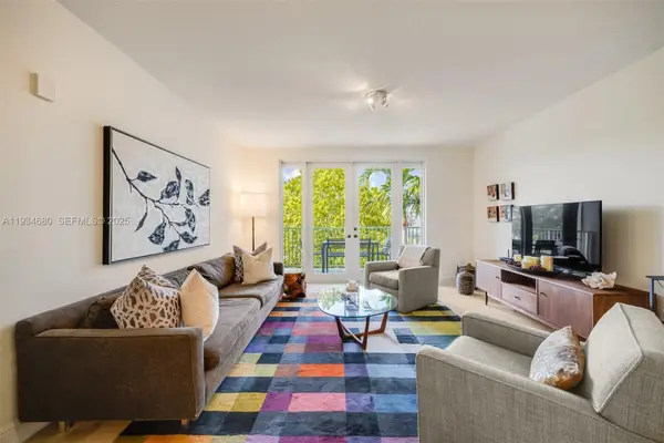 3540 Main Hwy #305, Coconut Grove, FL 33133