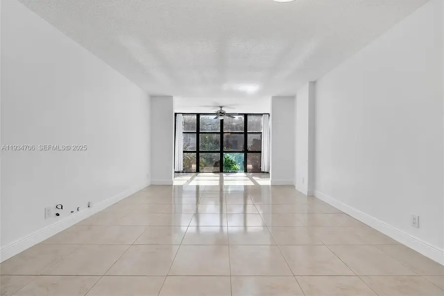 1000 Parkview Dr #316, Hallandale Beach, FL 33009 - Image #2