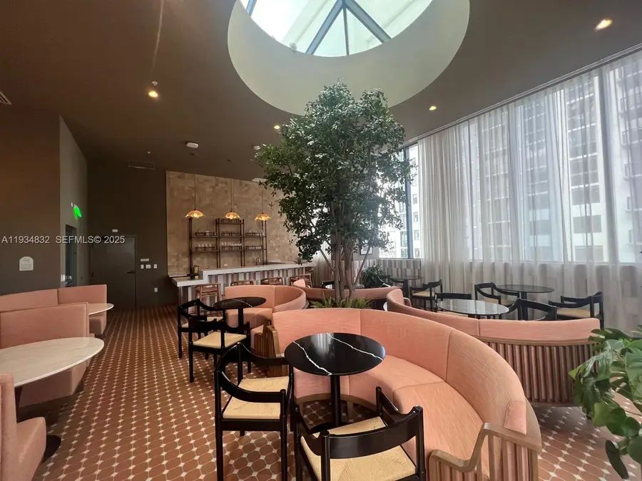 11 NE 6 St #2709, Miami, FL 33132 - Image #3