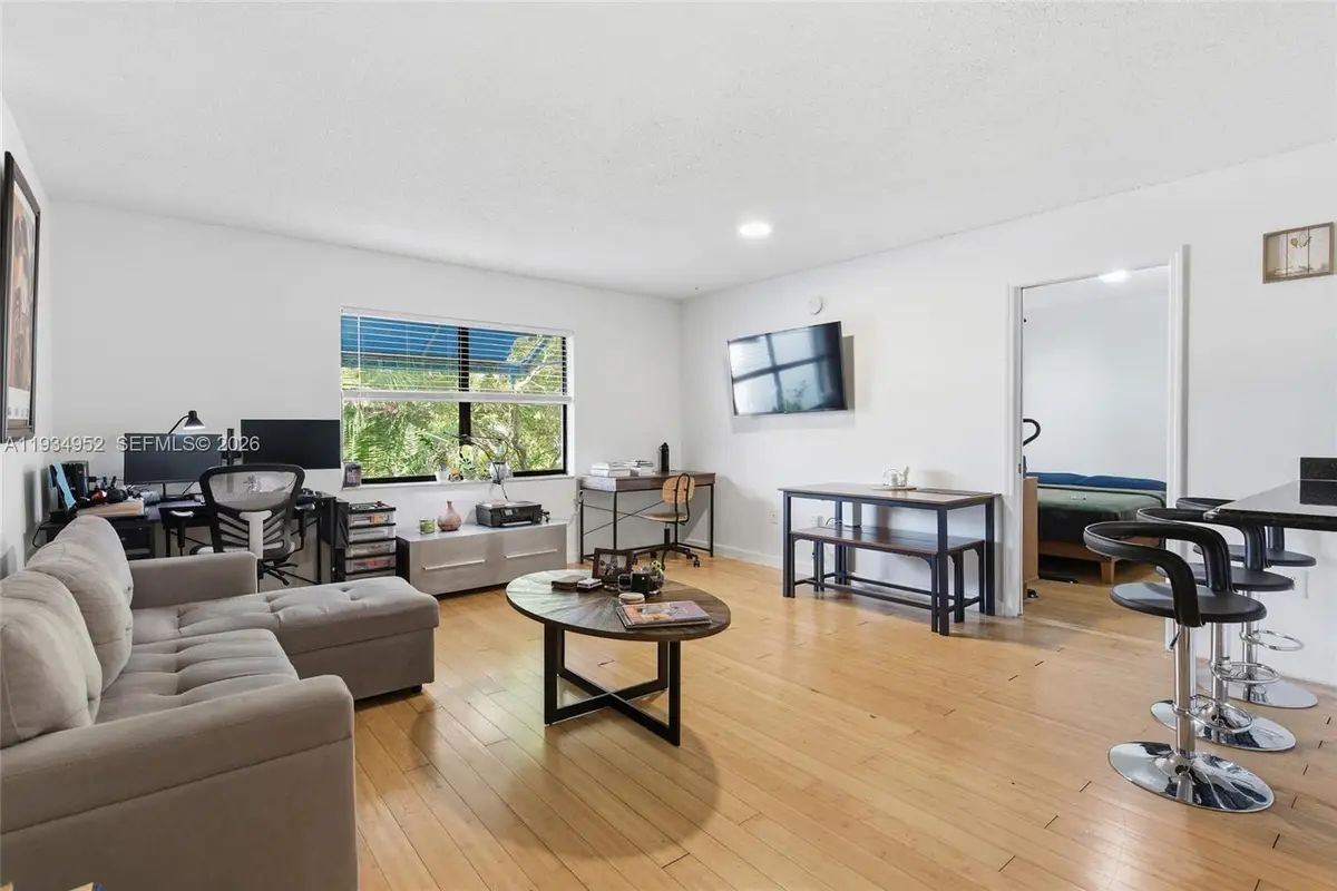 950 NW 11th St #3B, Miami, FL 33136 - Image #1