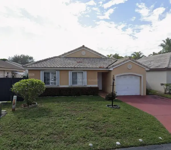 16154 SW 85th St, Miami, FL 33193