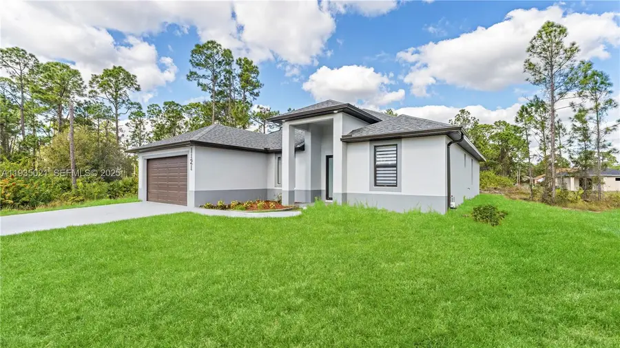 1121 Crocus St E, Lehigh Acres, FL 33974 - Image #3