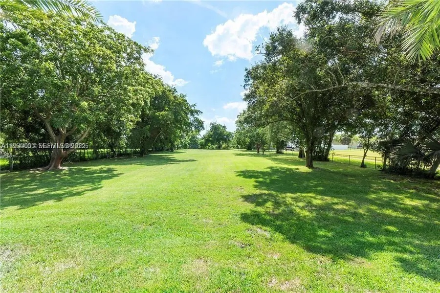 224 E Acre Dr, Plantation, FL 33317 - #3