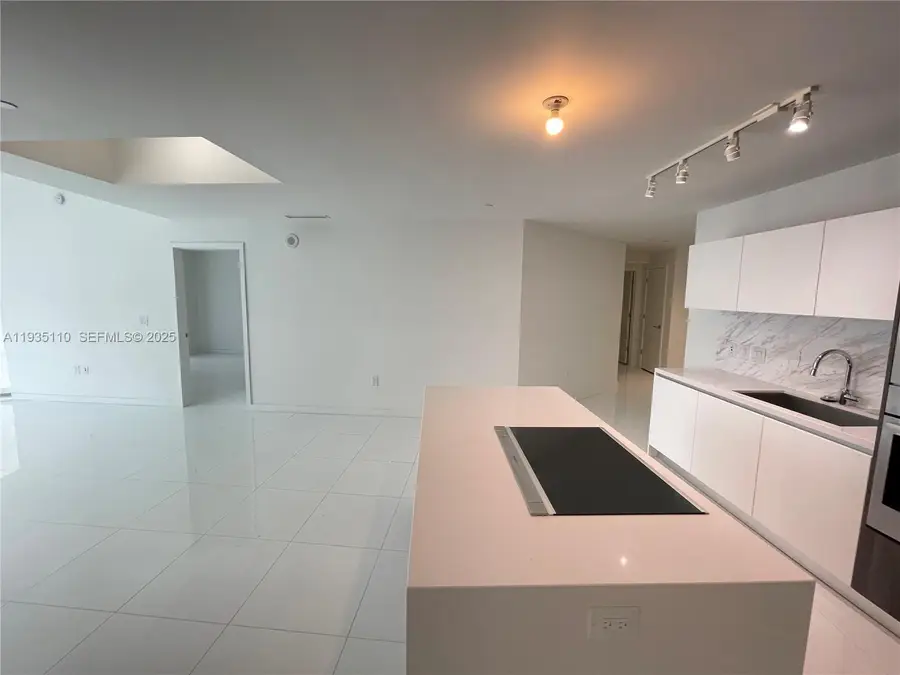 851 NE 1st Ave #3103, Miami, FL 33132 - Image #3